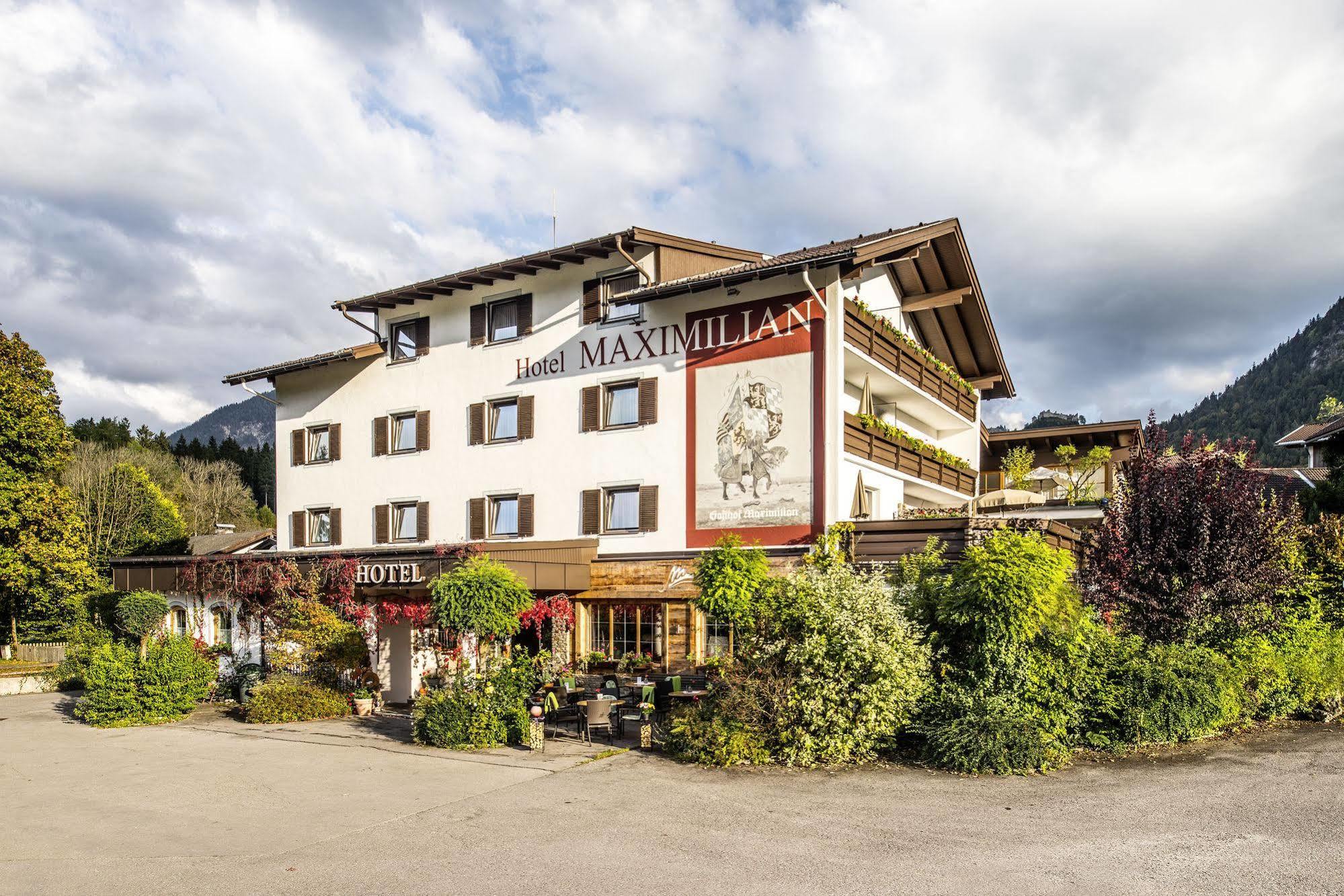 Hotel Maximilian Reutte Exterior photo